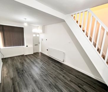 2 Bed Terraced House, Cambria Street, L6 - Photo 2
