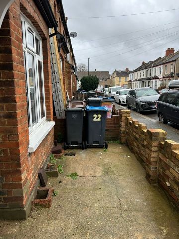 3 Bed Maisonette, Malcolm Road London, SE25 - Photo 3