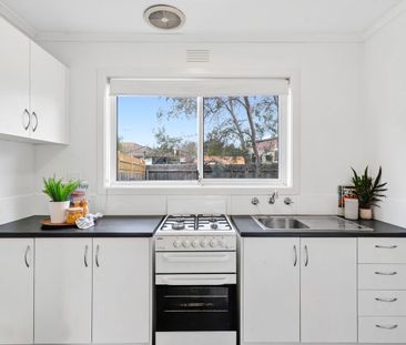 2/88 Ballarat Road, Hamlyn Heights, Vic 3215 - Photo 4