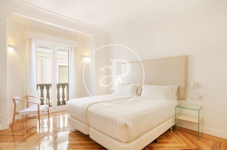 Flat for rent in Sol (Madrid) - Photo 2