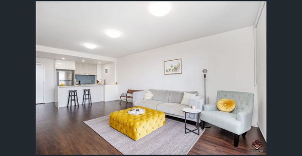 Three Bedroom Apartment in the Heart of Robina - Photo 1