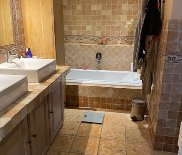 MAISON 135M² 5 CHAMBRES LES MILLES - Photo 5