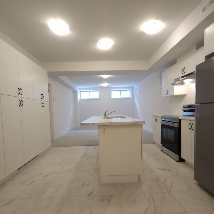For Lease - 122 Franklin Trail Unit# Lower, Barrie, Ontario - Photo 1