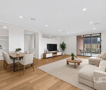 Exquisite Family Home! - Photo 2