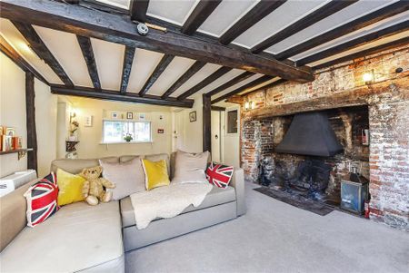 4 bedroom detached house to rent - Photo 2