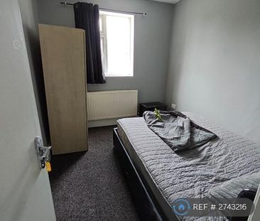1 bedroom in a house share to rent - Photo 6