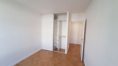 location Appartement F4 DE 89.35m² À VERSAILLES - Photo 2