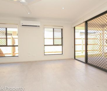 Duplex In Ripper Location! - Photo 1