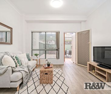 1 Bedroom unit with spacious Courtyard! - Photo 1