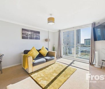 Bedfont Lane, Feltham,TW13 - Photo 2