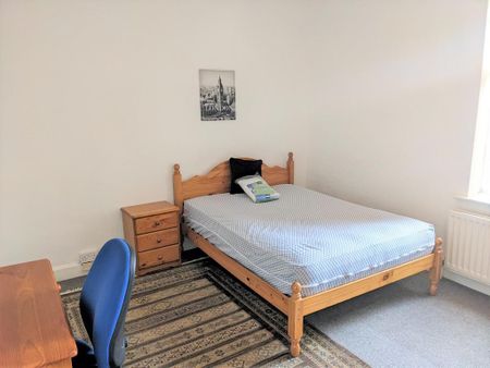 3 bedroom terraced house to rent - Photo 5