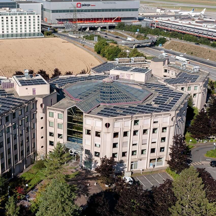 Studio rénové, proche Nations, Palexpo et aéroport de Genève - Photo 1