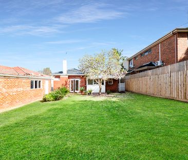 6 Devon Street, Caulfield VIC 3162 - House For Rent | Domain - Photo 2