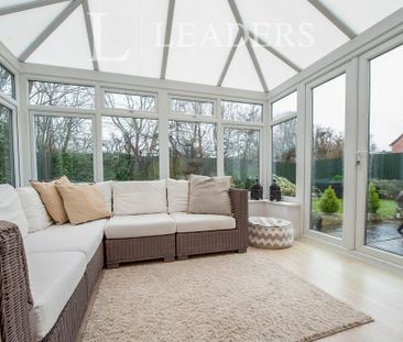 4 bedroom detached house to rent - Photo 1