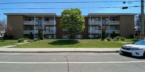 Three-Bedroom (5.5) - 103-105-111 Rue Bouchard, Granby - Photo 3