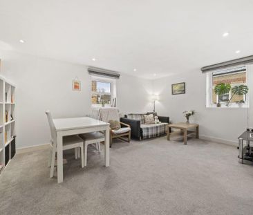 2 bedroom maisonette to rent - Photo 1