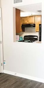 Ronda de Sant Antoni, Barcelona, Catalonia 08011 - Photo 4