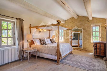 Luberon - Mas d'exception avec vue dégagée et piscine chauffée - Photo 4