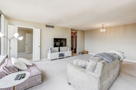 For Lease - 1240 Marlborough Court Unit# 1008, Oakville, Ontario - Photo 3