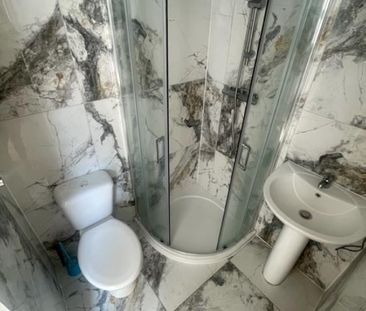 1 Bedroom Studio To Let - Photo 3