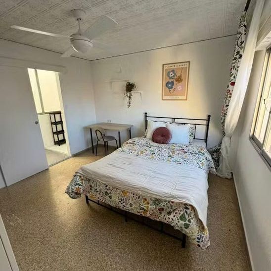 Carrer de Valentín Planells, Torrent, Valencian Community 46900 - Photo 1