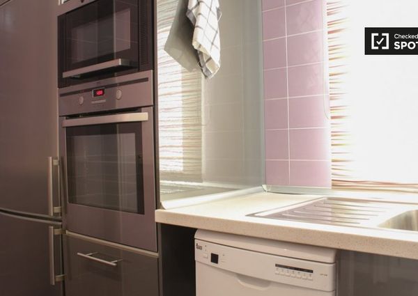 madrid, Community of Madrid 28024