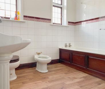 Private hall to rent - Photo 4