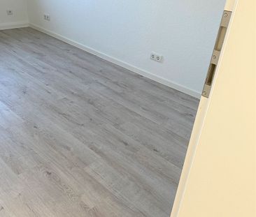 3-Raumwohnung im Erdgeschoss! Sanierung vor Bezug! - Photo 6