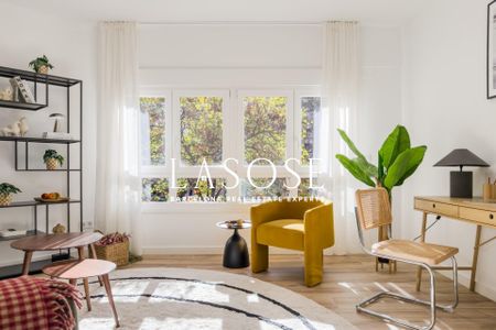 Apartment 100m² to rent in La Nova Esquerra de lEixample, Barcelona - Photo 2