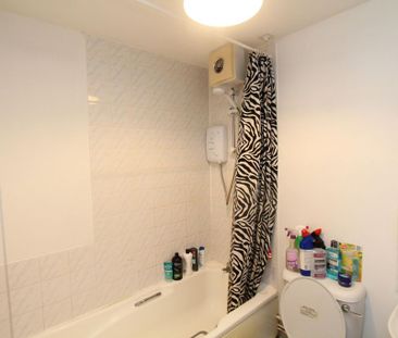 Studio to rent - Photo 6