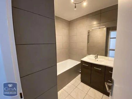 Appartement à louer 3 pièces 73.4m² - Photo 3