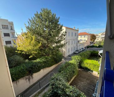 Location Appartement 2 pièces 45m² AVIGNON 84000 - Photo 5