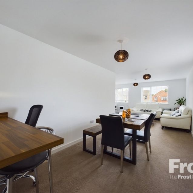 Woodthorpe Road, Ashford, Surrey,TW15 - Photo 1