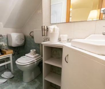 Viale Giulio Cesare, Rome, Lazio 00192 - Photo 1