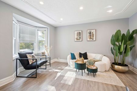 For Lease - 542 Glen Park Avenue Unit# Main, Toronto, Ontario - Photo 2