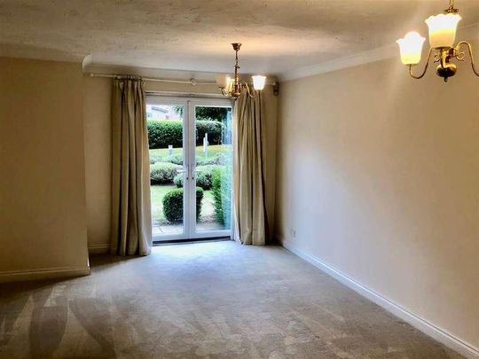 Lower Kings Road, Berkhamsted, HP4 - Photo 1