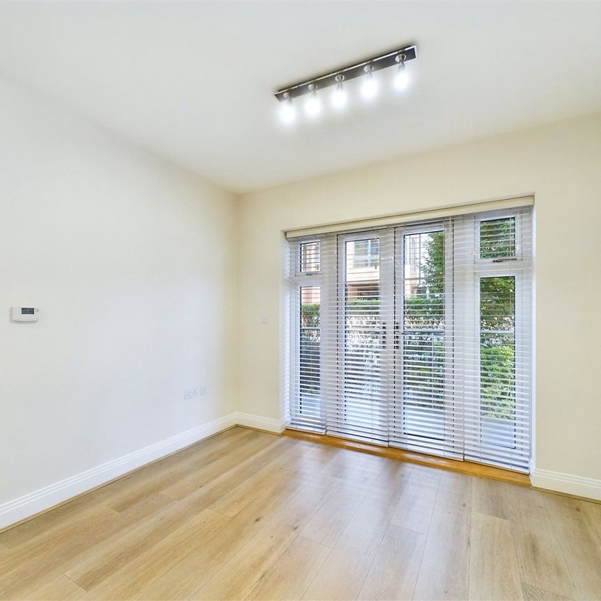 Bridge Avenue, Berkshire Bridge Avenue, Berkshire - Photo 1