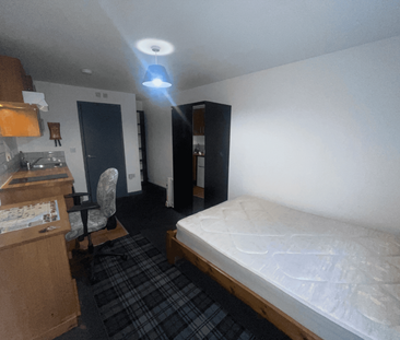 House share to rent - Photo 4