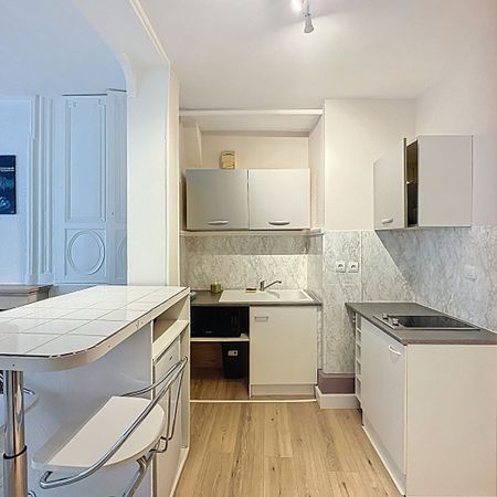 Appartement à louer - Studio meublé - HYPER CENTRE Châlons-en-Champagne - Photo 3