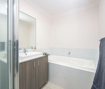 STYLISH LOW MAINTENANCE DUPLEX - Photo 6