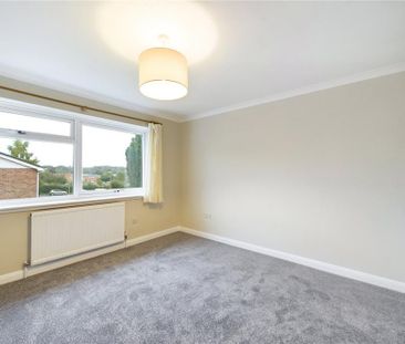 3 bedroom end of terrace house to rent - Photo 3