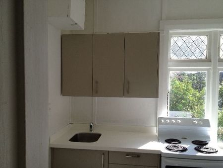 2BR Aro Valley flat - Photo 5