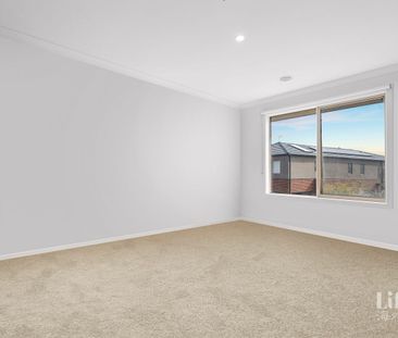 Modern Family Living in Prestigious Saltwater Coast Estate - Photo 1