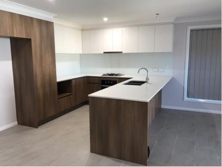 Brand New Mansion! - Photo 2