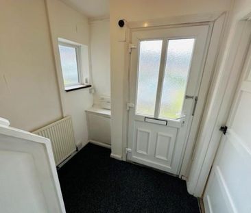 3 bedroom House To Let - Photo 2