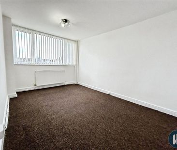 3 bedroom end of terrace house to rent - Photo 3