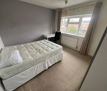 3 bedroom terraced house to rent - Photo 6