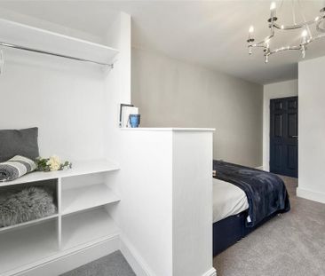 Studio to rent - Photo 2