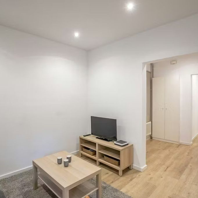 Carrer del Rosselló, Barcelona, Catalonia 08037 - Photo 1