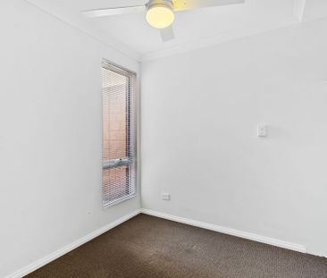 14 Clarendon Circuit, - Photo 6